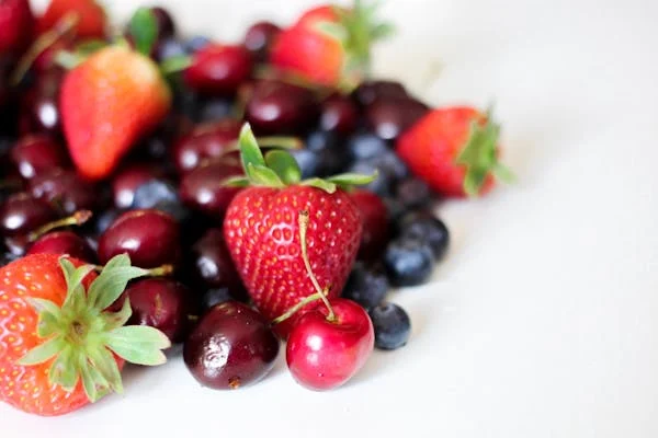 Top 10 Fruits Rich in Iron for Pregnancy