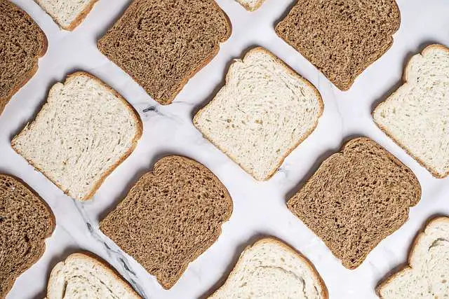 brown bread nutrition facts 