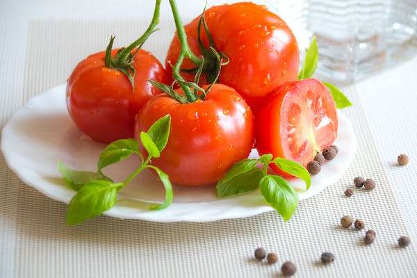 nutrition facts of tomato